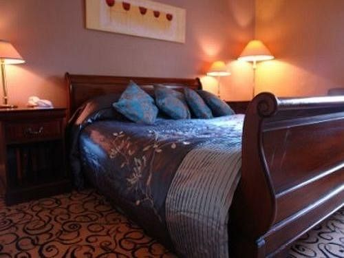 Saffron Suite And Kitchen Сафрън Уолдън Екстериор снимка