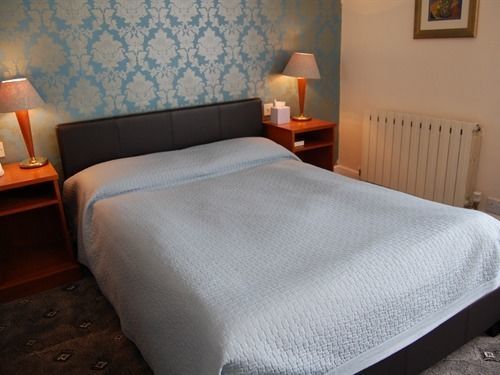 Saffron Suite And Kitchen Сафрън Уолдън Екстериор снимка