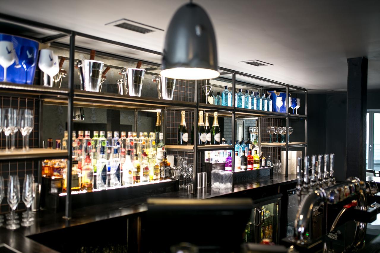 Saffron Suite And Kitchen Сафрън Уолдън Екстериор снимка