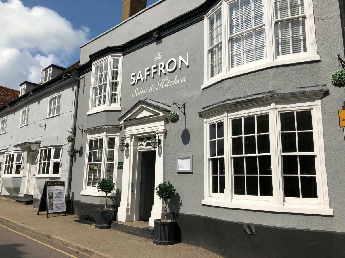 Saffron Suite And Kitchen Сафрън Уолдън Екстериор снимка